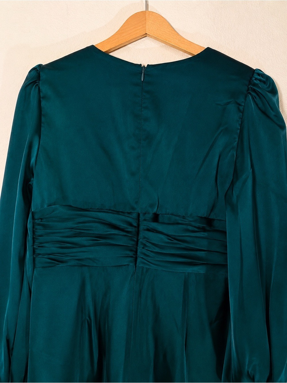 Ieena Mac Duggal Blue Satin Jumpsuit Size 10 - Picture 6 of 10